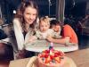 Näitleja Milla Jovovich avaldas tütre sünnipäeva