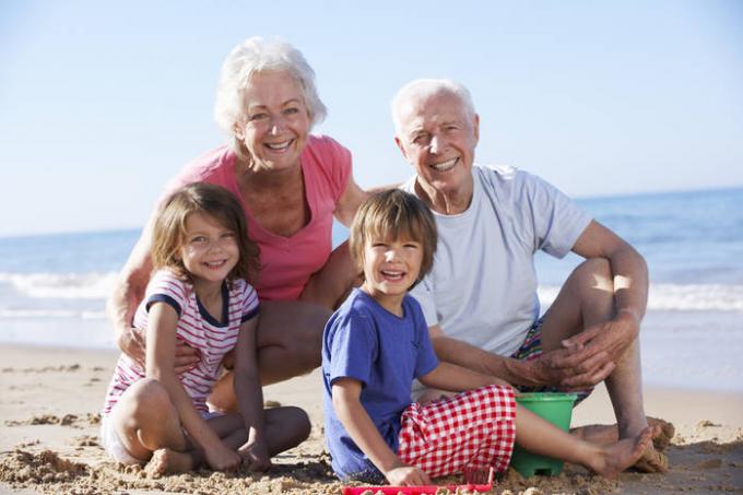 Vanavanemad ja lapselapsed, kes on õendusabi, elavad kauem