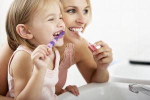 Kuidas valida hambaharja ja hambapasta beebi