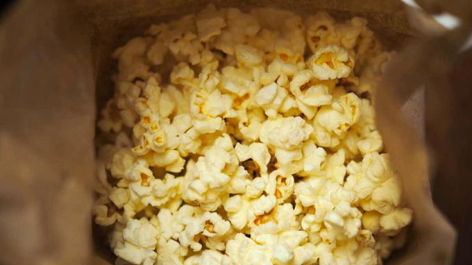 Mikrolaineahi popcorn võiga