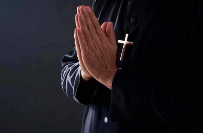 Deemonid saa läheneda kui palvetamine ülestunnistus ja osadust (foto allikas: shutterstock.com)