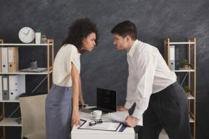Office Romance: Miks mitte alustada suhet tööl