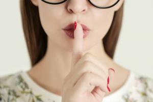 5 asja ohtlik rääkida teistega: hoida neid saladus