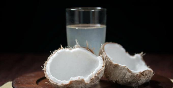 Coconut vesi