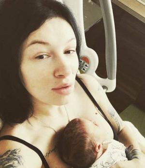 "Sag ja näeb välja nagu riiv": Anastasia Prikhodko näitas pärast sünnitust kõhtu