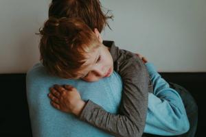 Laps kardab jääda üksi majas: 6 viise, et tulla toime hirmu